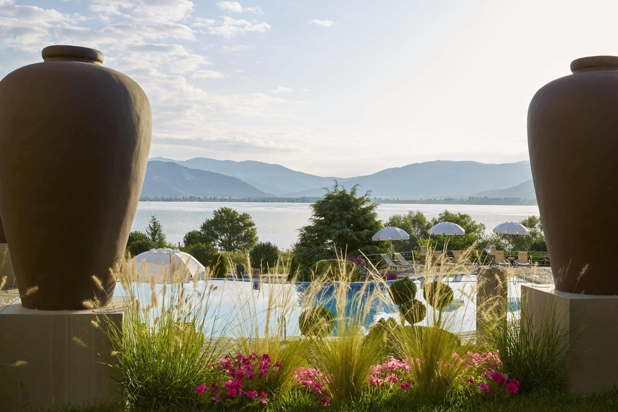 Limneon Resort & Spa Kastoria Exterior photo